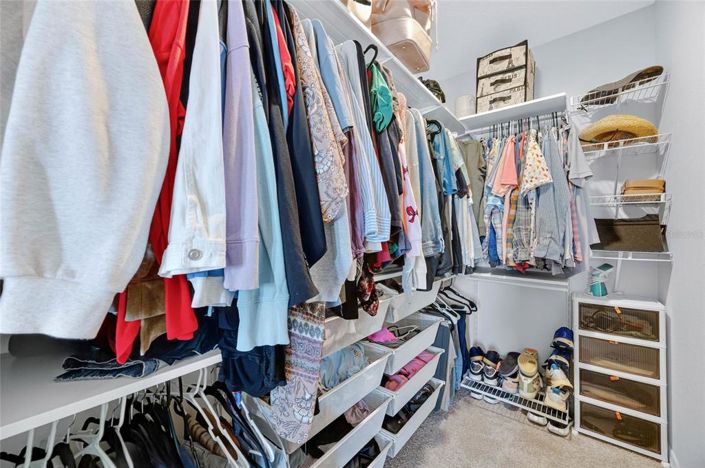 Image No.17-3 Bed House for sale