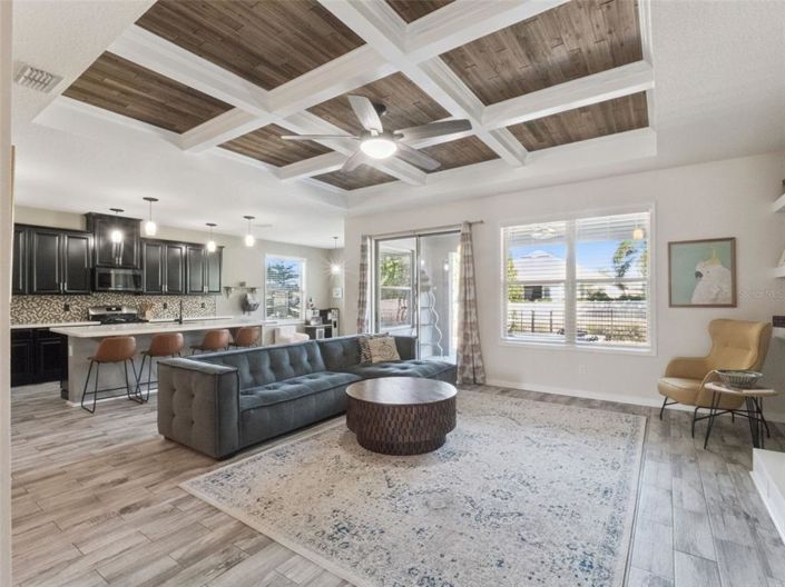 Image No.6-4 Bed House for sale