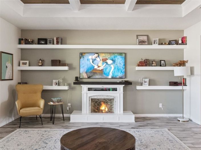 Image No.8-4 Bed House for sale