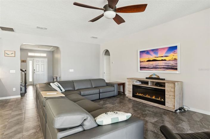 Image No.11-4 Bed House for sale