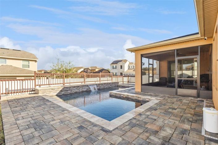 Image No.2-4 Bed House for sale