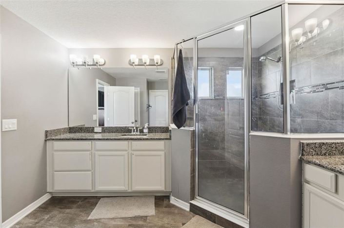 Image No.24-4 Bed House for sale