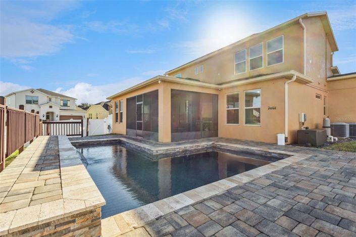 Image No.3-4 Bed House for sale