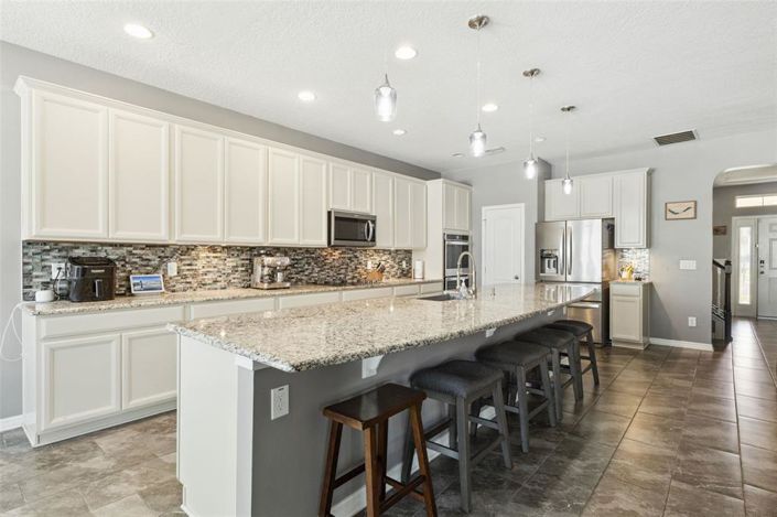 Image No.6-4 Bed House for sale