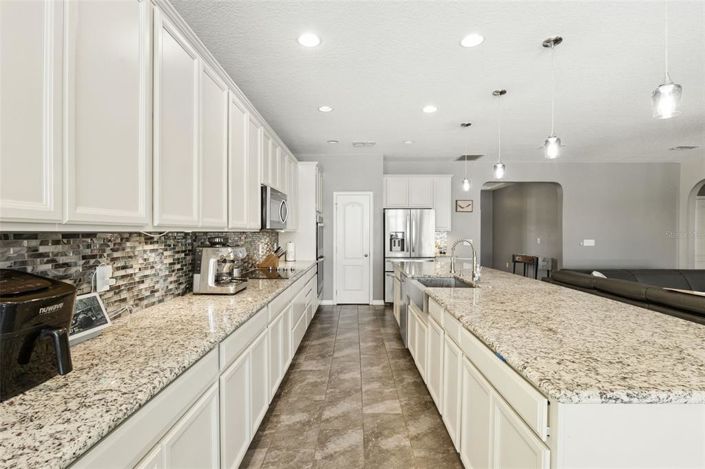 Image No.7-4 Bed House for sale