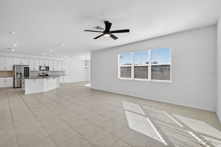 Image No.12-5 Bed House for sale