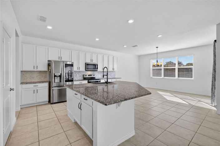 Image No.19-5 Bed House for sale