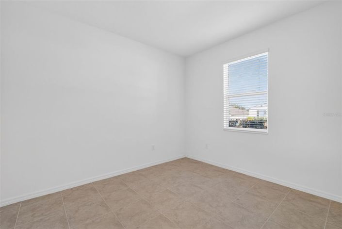 Image No.40-5 Bed House for sale