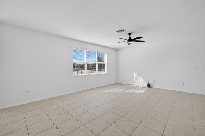 Image No.9-5 Bed House for sale