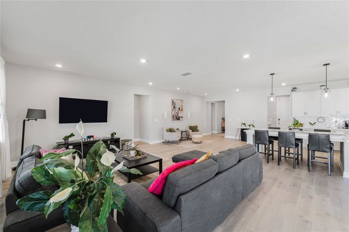 Image No.11-4 Bed House for sale