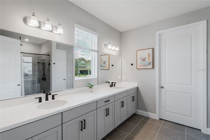 Image No.25-4 Bed House for sale