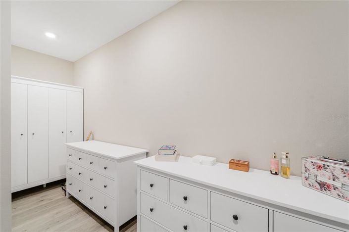 Image No.30-4 Bed House for sale