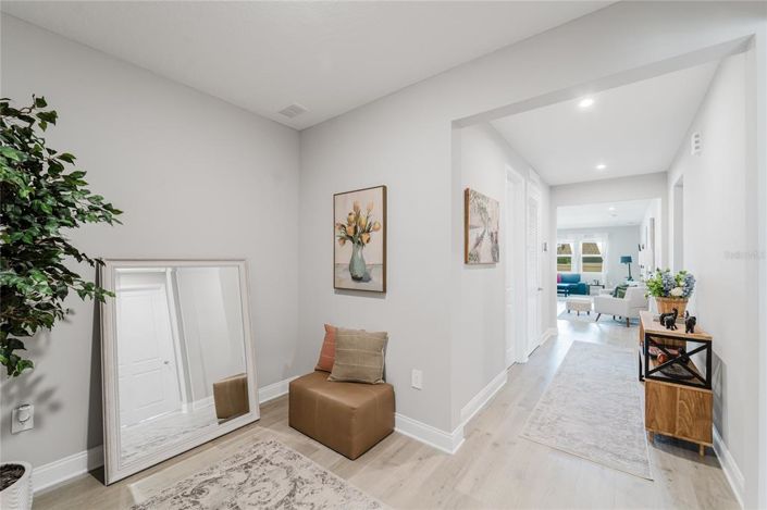 Image No.8-4 Bed House for sale