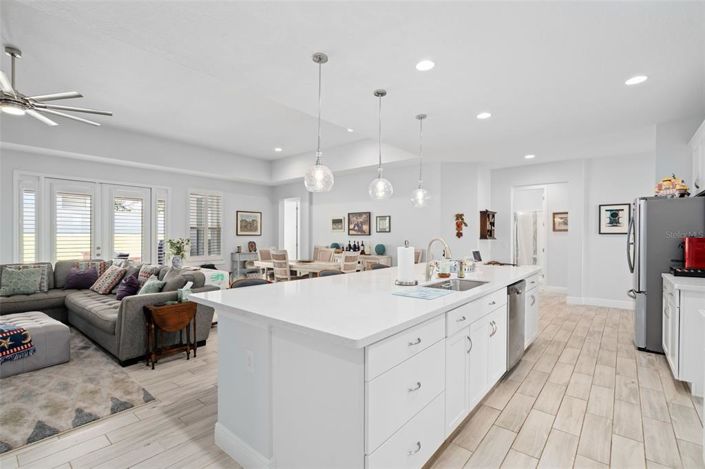 Image No.12-4 Bed House for sale