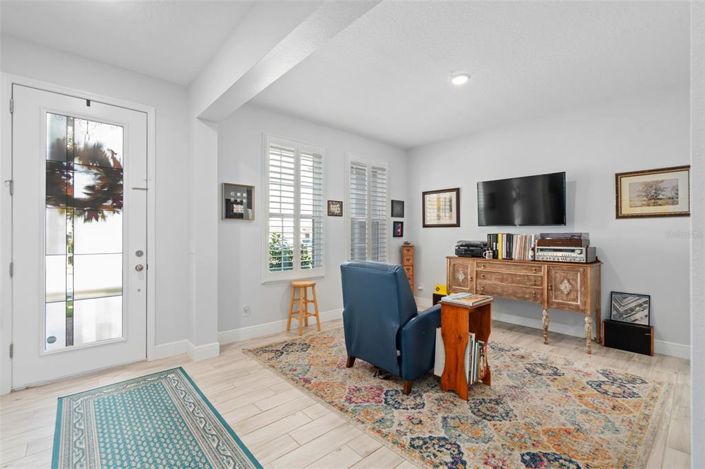 Image No.6-4 Bed House for sale