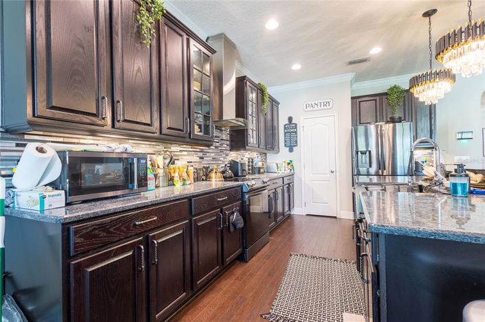 Image No.3-4 Bed House for sale