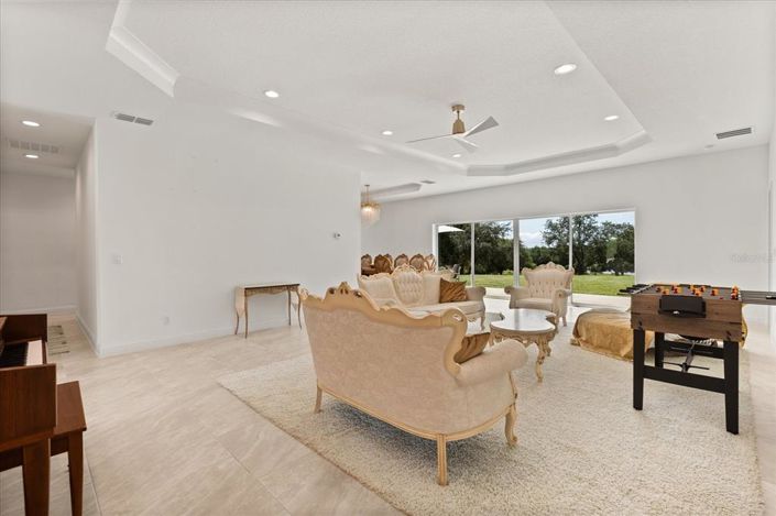 Image No.13-4 Bed House for sale