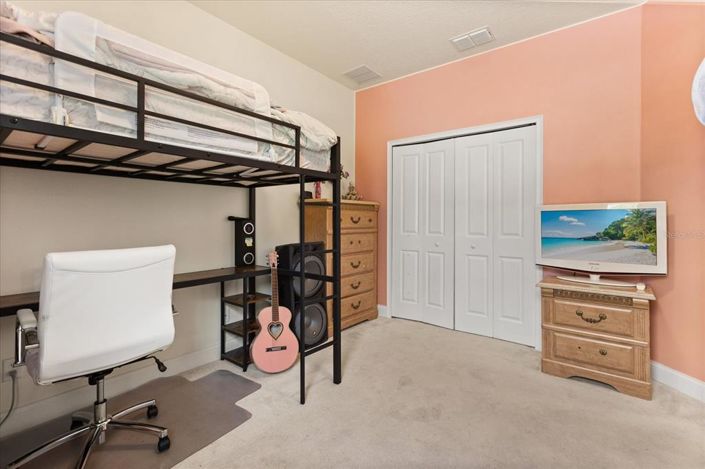 Image No.31-4 Bed House for sale