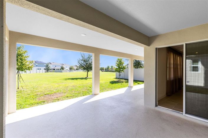 Image No.26-5 Bed House for sale