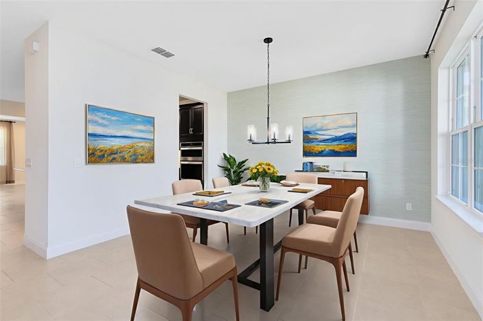 Image No.8-5 Bed House for sale