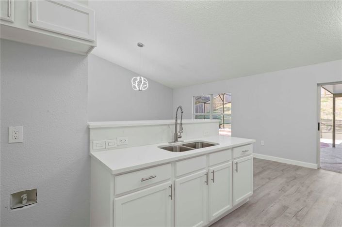 Image No.12-3 Bed House for sale