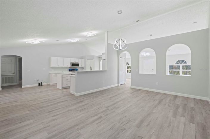 Image No.16-3 Bed House for sale