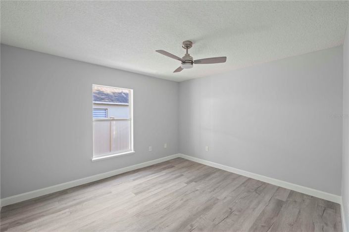 Image No.27-3 Bed House for sale