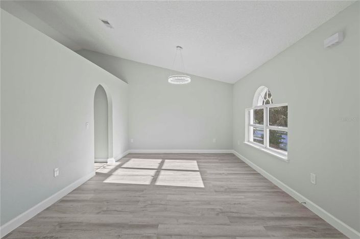 Image No.38-3 Bed House for sale