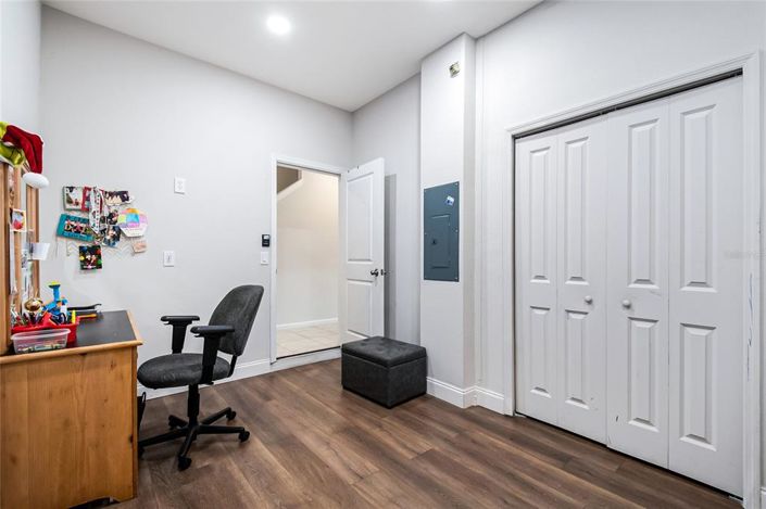 Image No.13-3 Bed Townhouse for sale