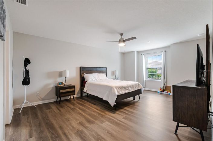 Image No.35-3 Bed Townhouse for sale