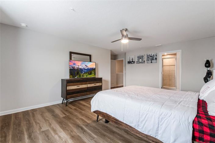 Image No.36-3 Bed Townhouse for sale