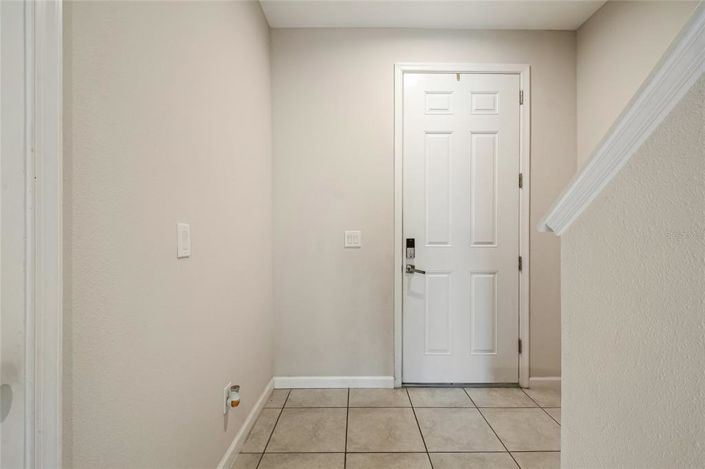 Image No.8-3 Bed Townhouse for sale