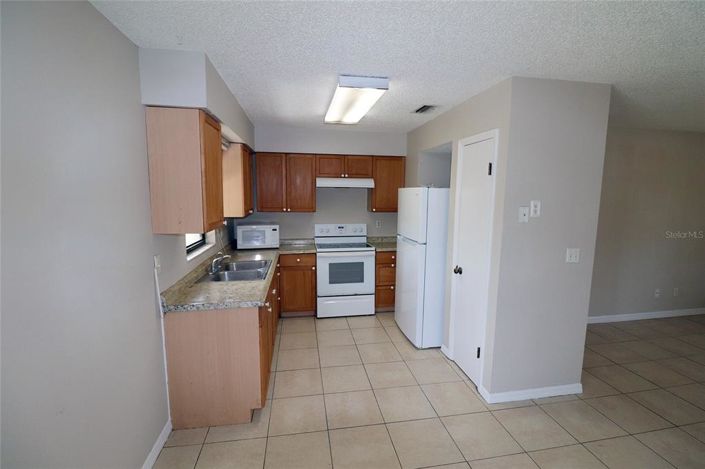 Image No.17-3 Bed House for sale