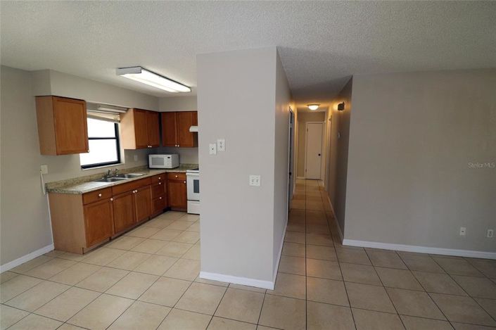 Image No.19-3 Bed House for sale