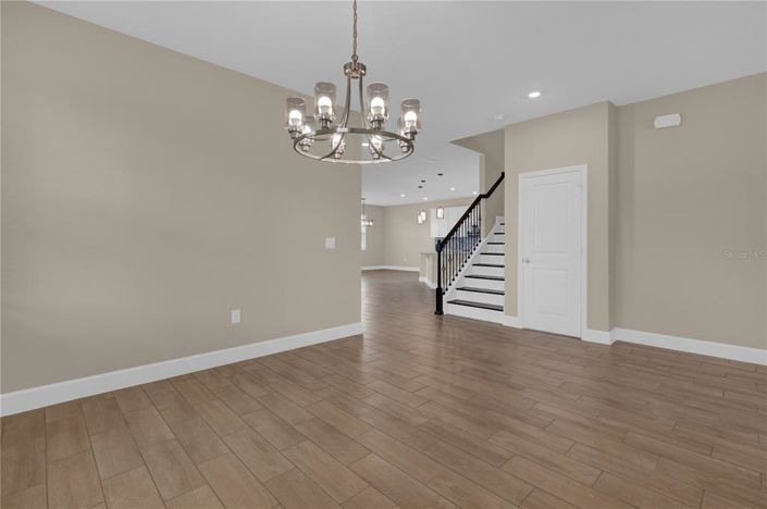 Image No.10-5 Bed House for sale