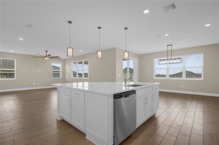 Image No.21-5 Bed House for sale