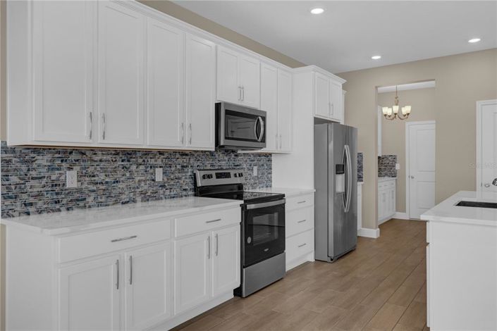 Image No.24-5 Bed House for sale