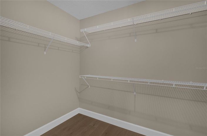 Image No.48-5 Bed House for sale