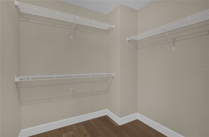 Image No.49-5 Bed House for sale