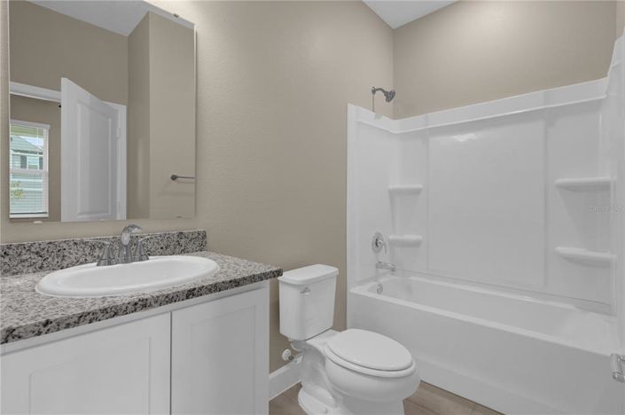 Image No.9-5 Bed House for sale