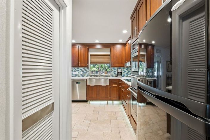 Image No.19-3 Bed House for sale