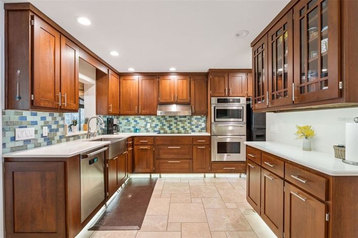 Image No.21-3 Bed House for sale