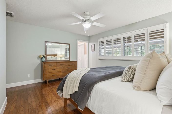 Image No.29-3 Bed House for sale