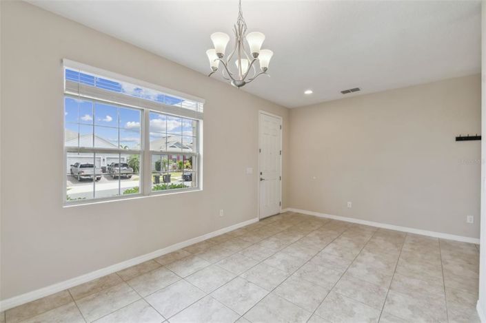 Image No.12-4 Bed House for sale