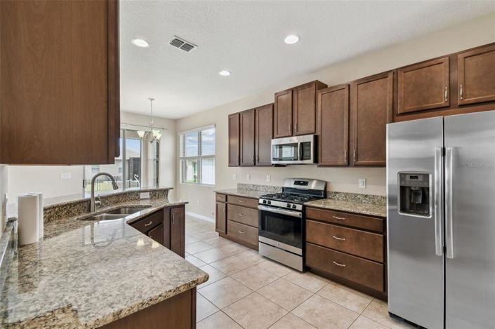 Image No.14-4 Bed House for sale