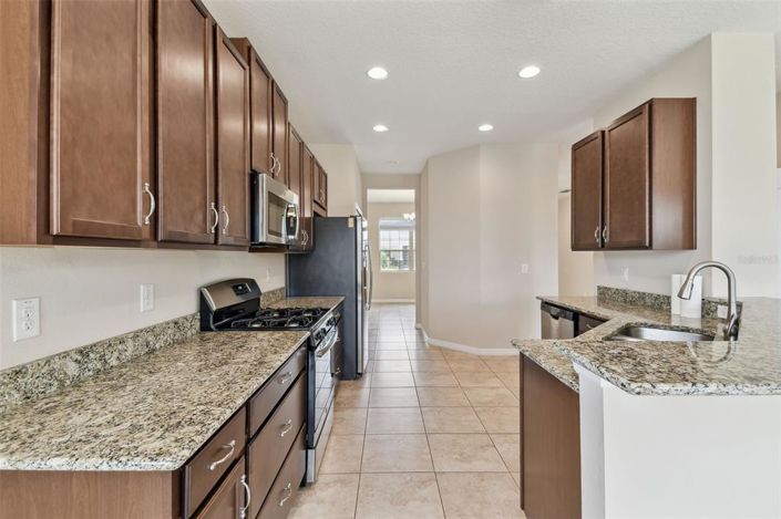 Image No.17-4 Bed House for sale