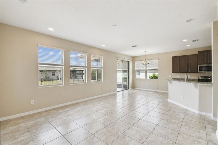 Image No.20-4 Bed House for sale