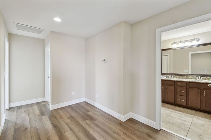 Image No.43-4 Bed House for sale