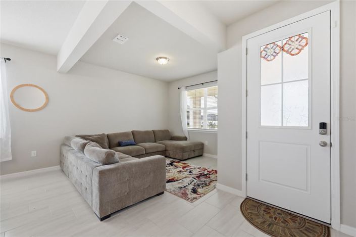 Image No.18-5 Bed House for sale