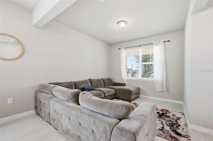 Image No.19-5 Bed House for sale